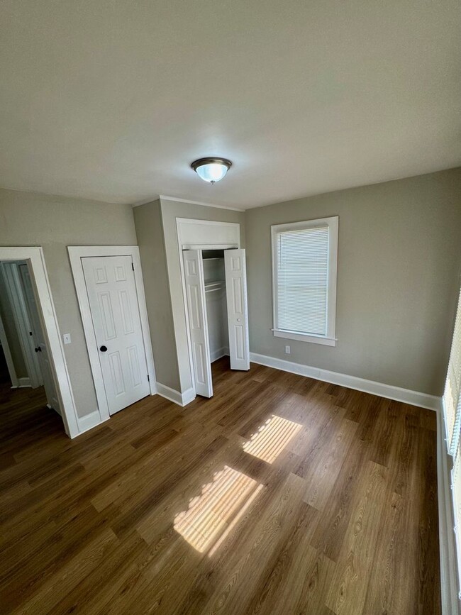 Building Photo - Freshly Renovated Rental in Tallulah/ Nort...