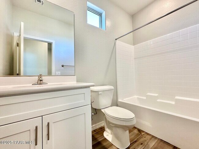 Building Photo - 7701 E Fieldstone Dr