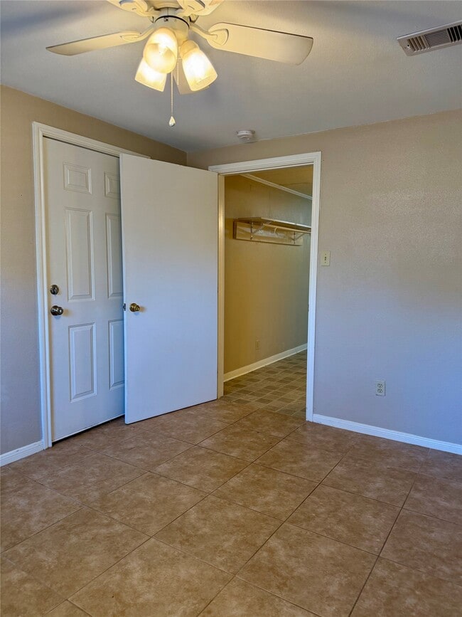 Building Photo - 300 Avenue C