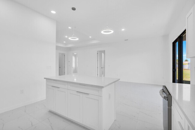 Building Photo - 3617 NW 38th Terrace