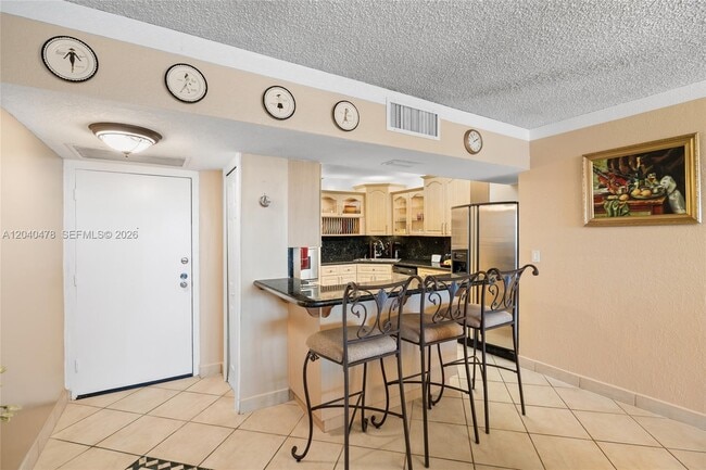 Building Photo - 3725 S Ocean Dr