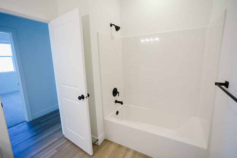 Building Photo - 6051 Silver Birch Ln