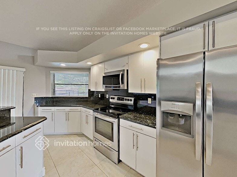 Building Photo - 22335 Martella Ave