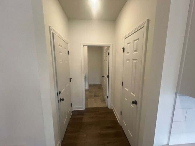 Building Photo - 312 Traywick Pl