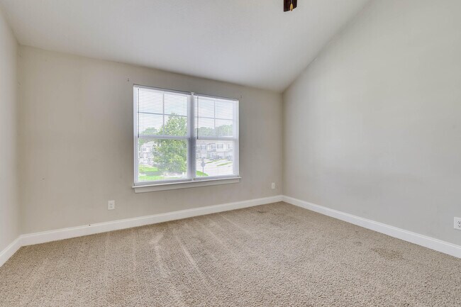 Building Photo - 4281 Valencia Ln