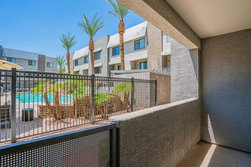 Building Photo - 6610 N 93rd Ave