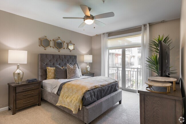 Building Photo - Spacious Floor Plans & Premium Amenities Await