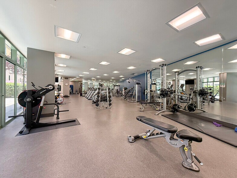 Building Photo - 144 S 3rd St