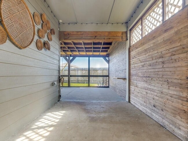 Building Photo - 309 Barrel Cactus Dr