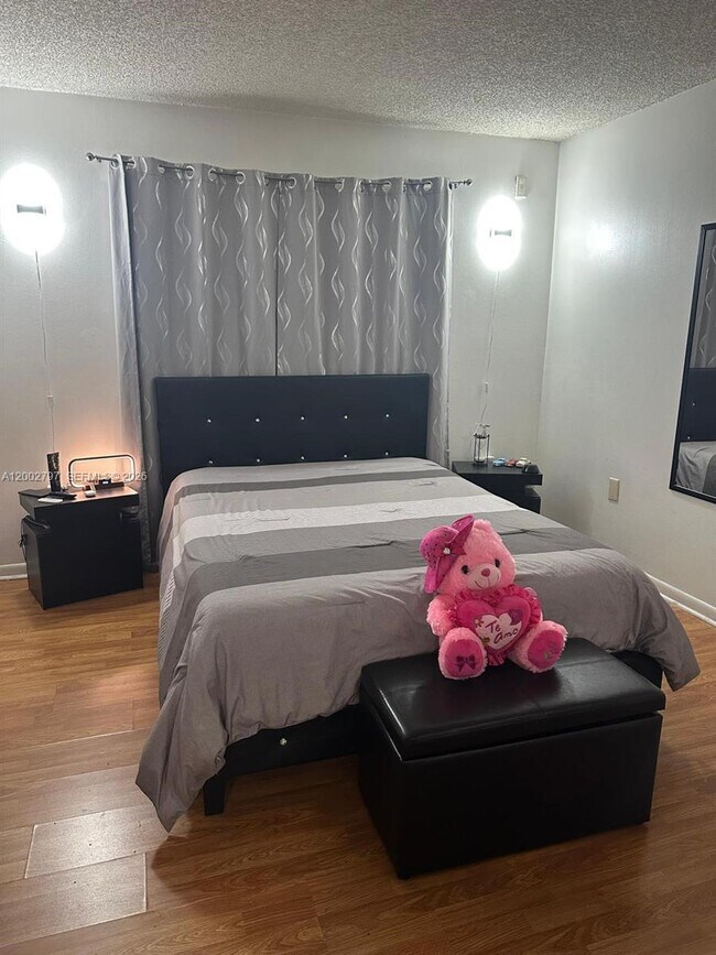 Building Photo - 7220 NW 179th St