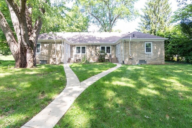 Building Photo - 6353 Riverview Dr