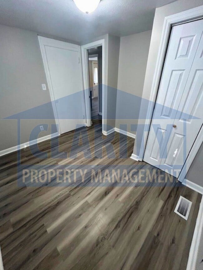 Building Photo - Cozy, four bedroom home!