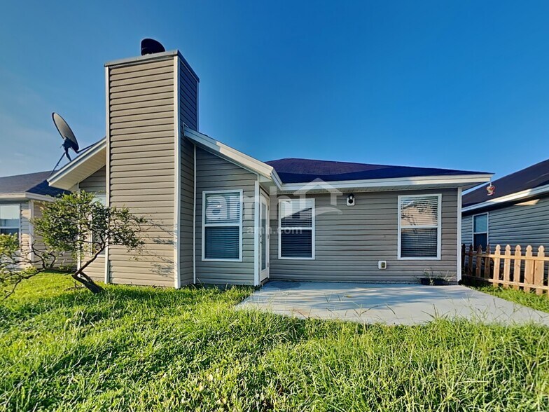 Building Photo - 96033 Sunfish Ln