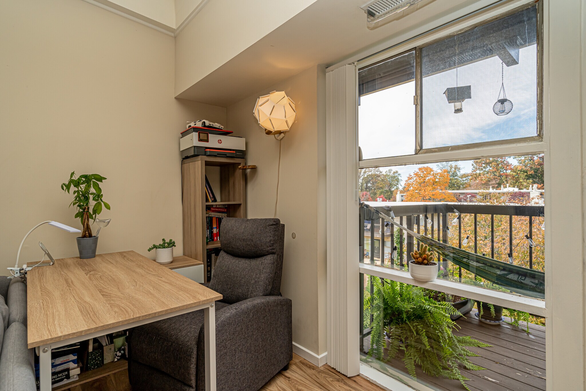 Building Photo - 4965 Americana Dr