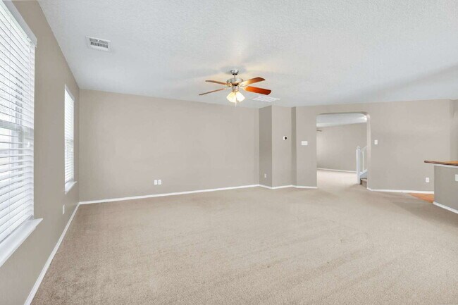 Building Photo - "Spacious 4-Bedroom Sanctuary with 3 Full ...