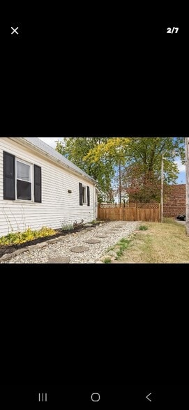 Building Photo - 206 S Washington St