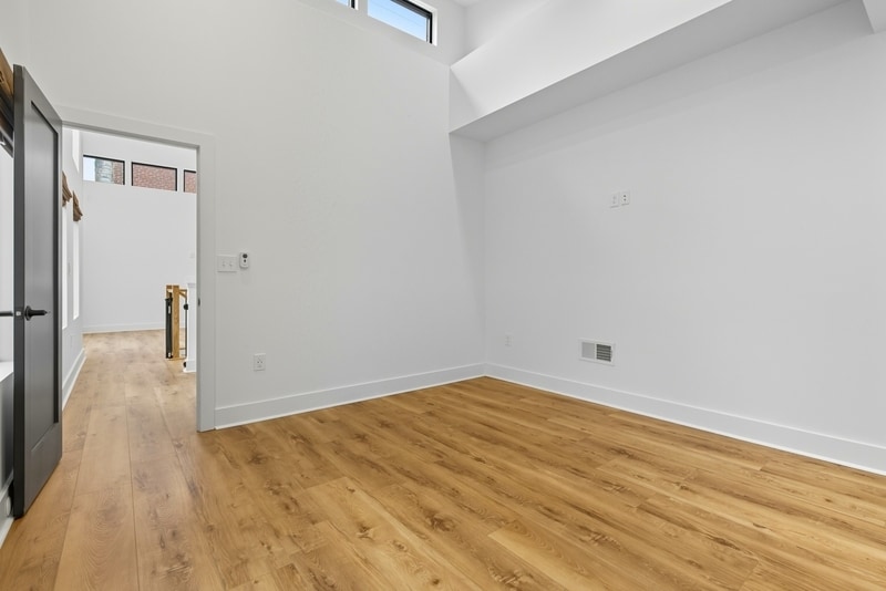 Building Photo - 3531 Claremont St