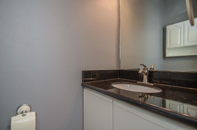 Building Photo - 2930 Grants Lake Blvd