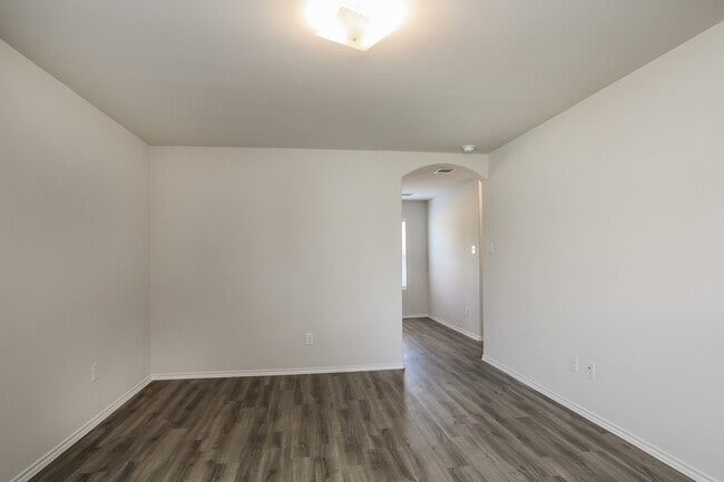Building Photo - 5011 Sessile Trl