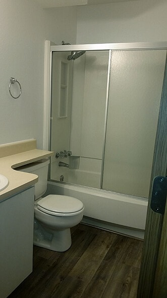 Building Photo - 720 City Park Ave