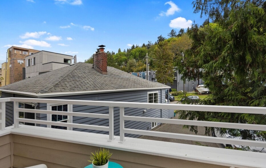 Building Photo - 4135 Chilberg Ave SW