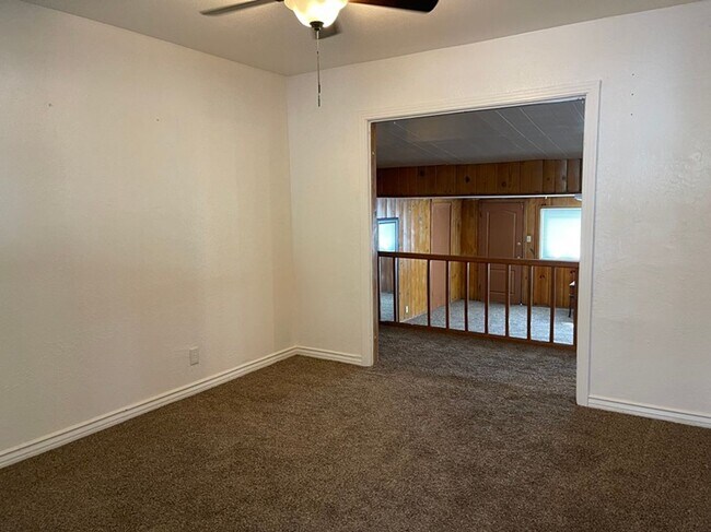 Building Photo - 2236 E. Michigan Avenue (Shields/Fresno)