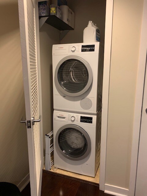 Building Photo - 55 Page St