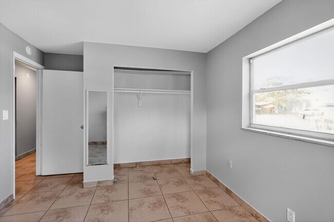 Building Photo - 4810 NW 19th St