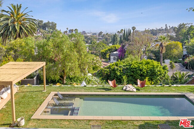 Building Photo - 6402 Ivarene Ave