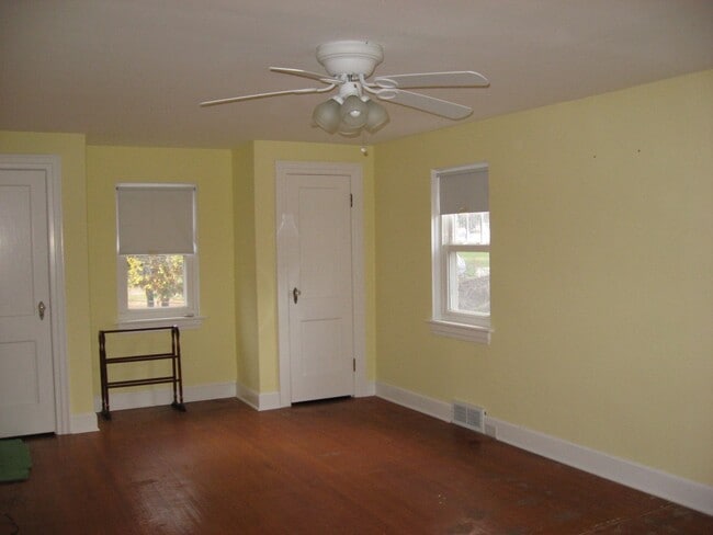 Building Photo - 512 Virginia Ave