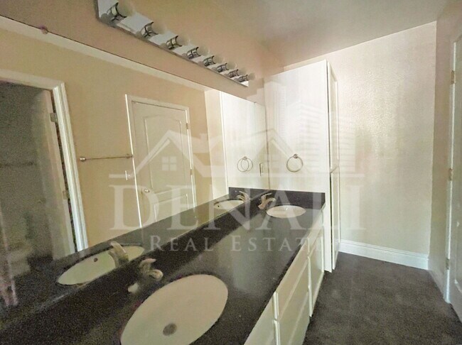 Building Photo - 500 N Gila Springs Blvd