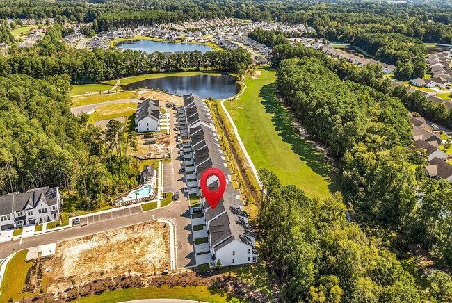 Building Photo - 408 Ireland Way
