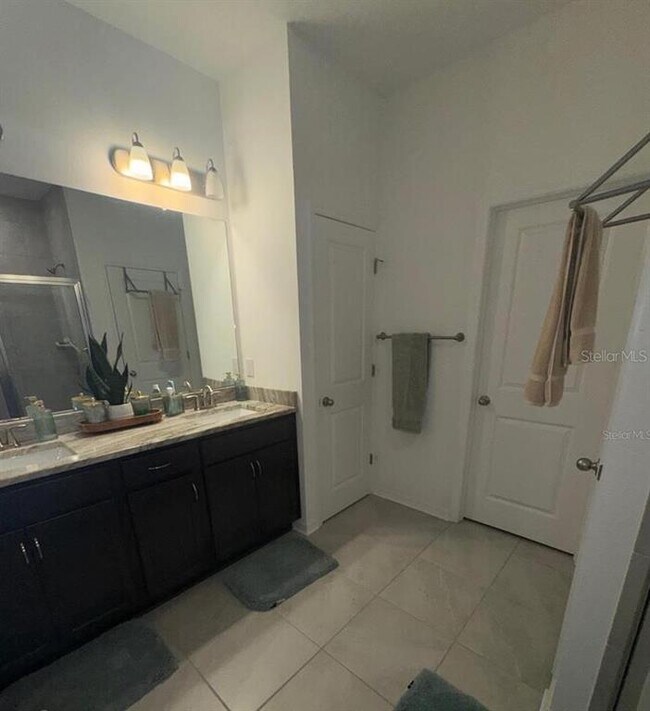 Building Photo - 4356 Reisswood Lp