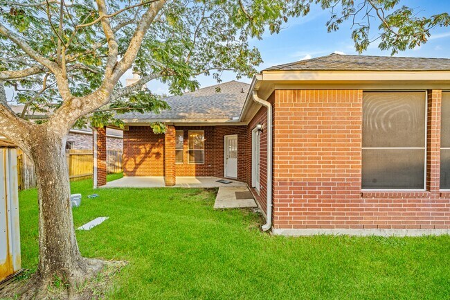 Building Photo - 4815 Plum Forest Rd