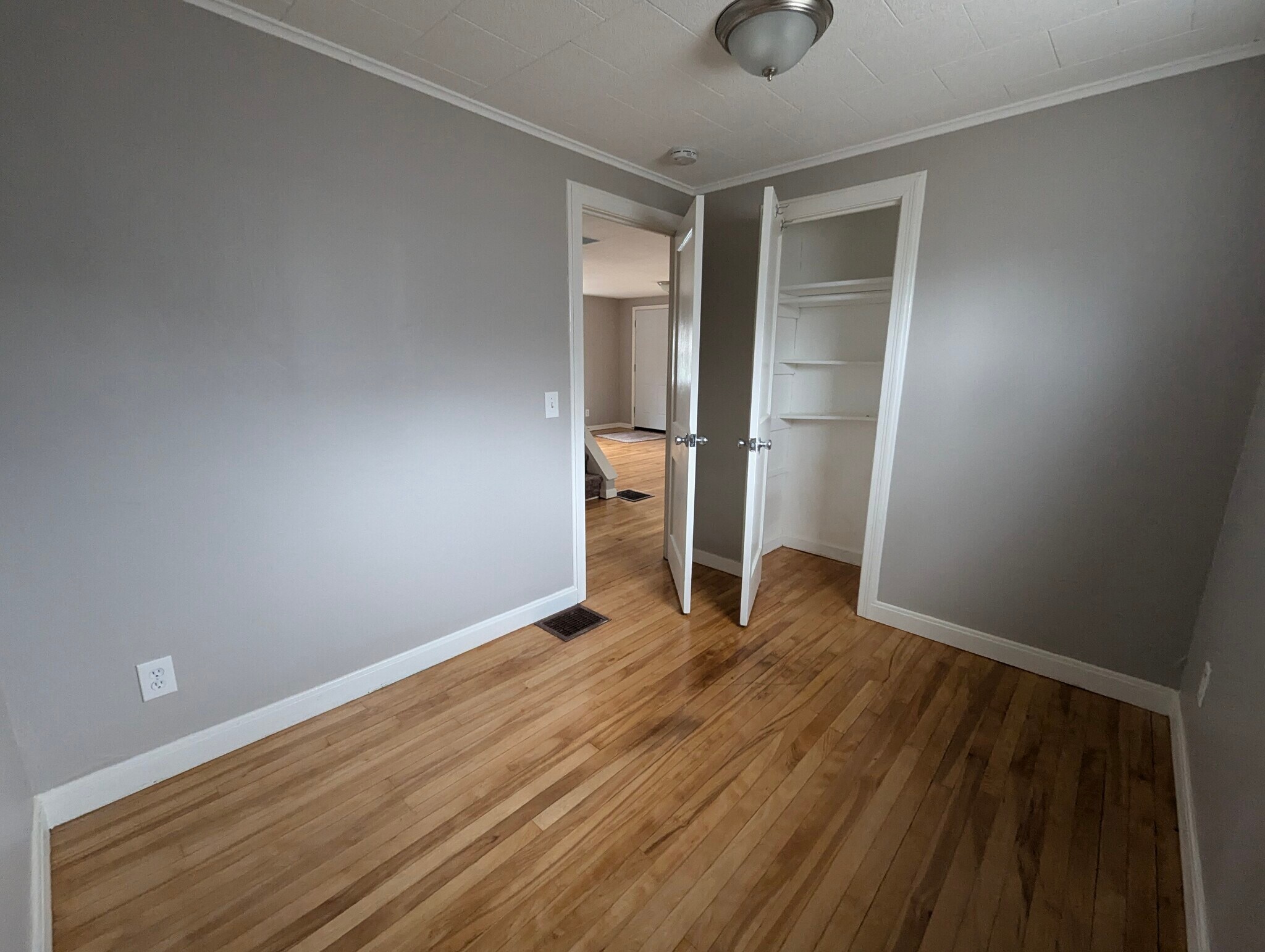 Building Photo - 114 Maple Manor Dr