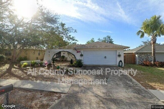 Primary Photo - 2632 E Ridge Dr