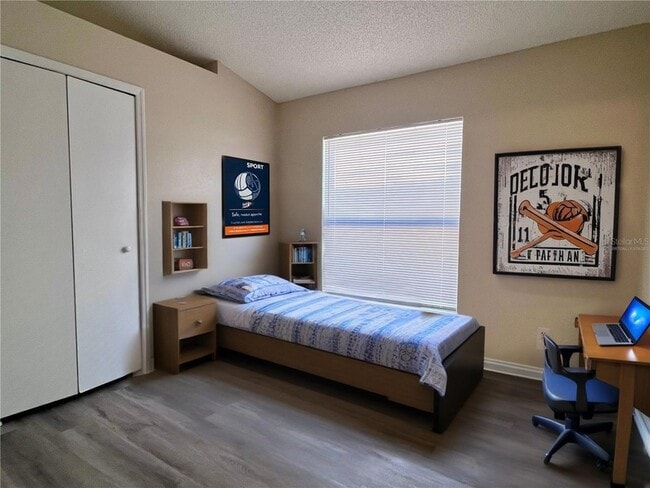 Building Photo - 191 Dahlia Village Cir