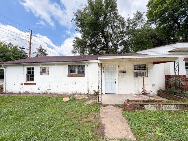 Building Photo - 417 N Hawthorne St