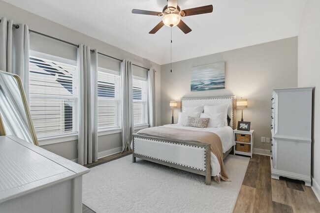 Building Photo - 18618 Admiration Dr