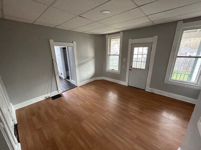 Building Photo - 301 Duquesne Ave