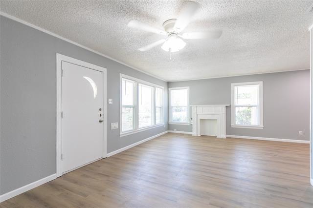 Building Photo - 473 College Dr
