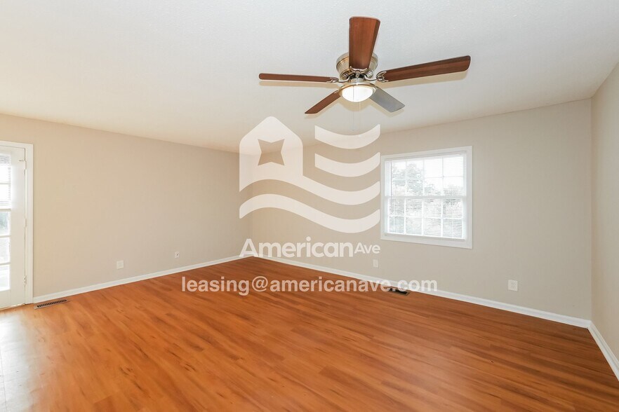 Building Photo - 413 William Dr