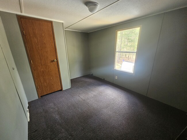Building Photo - 130 Shackett Rd