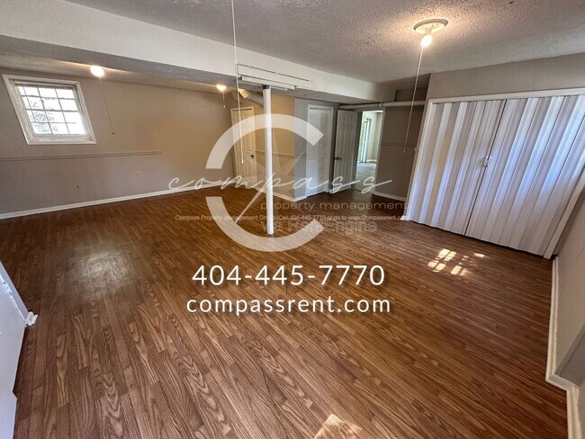Building Photo - 4008 Emerald N Dr