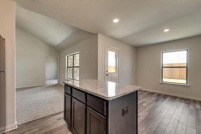 Building Photo - 3017 Boran Dr