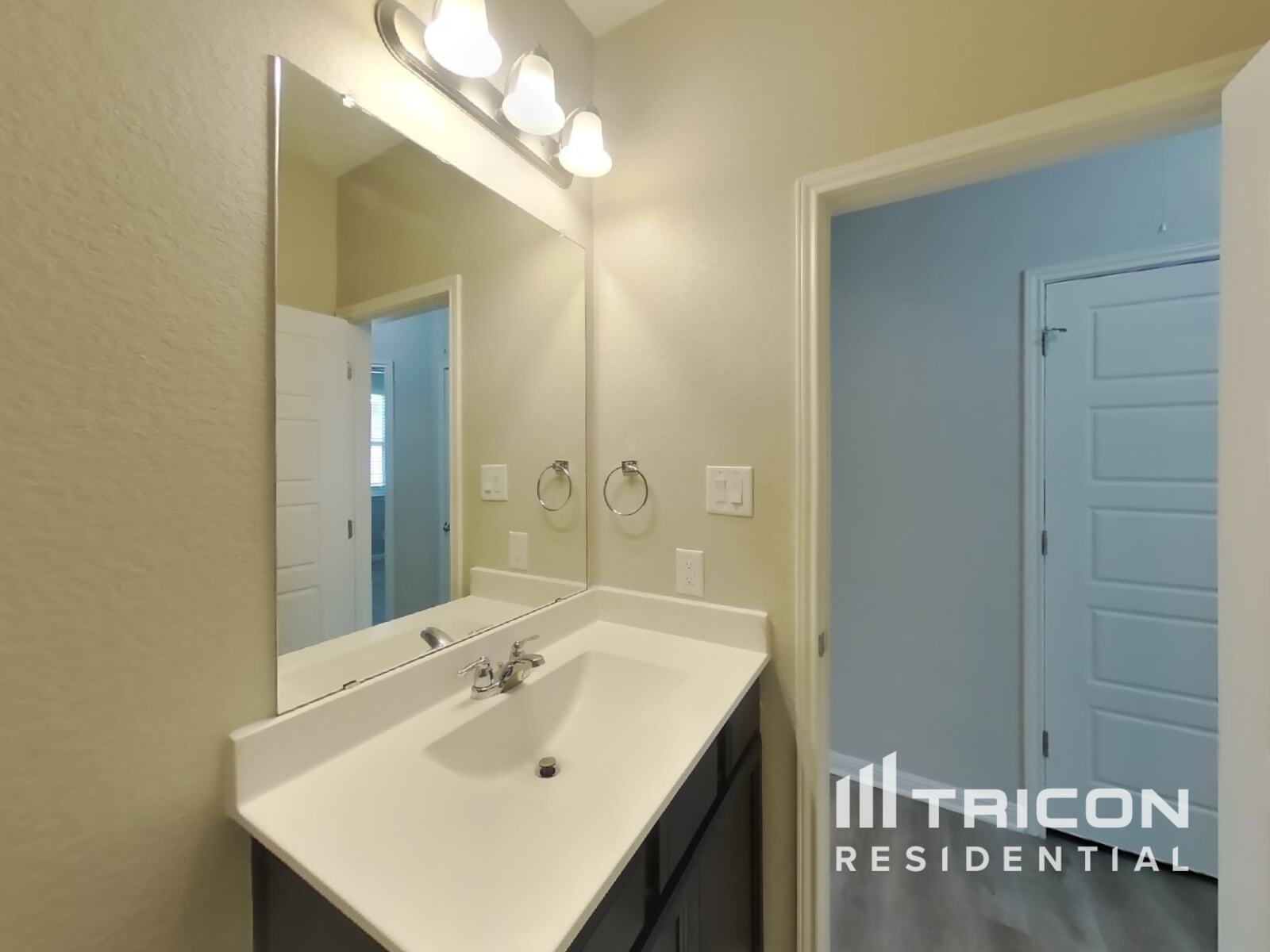 Building Photo - 13307 Badlands Bnd