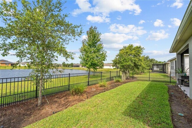 Building Photo - 3443 Sagebrush St