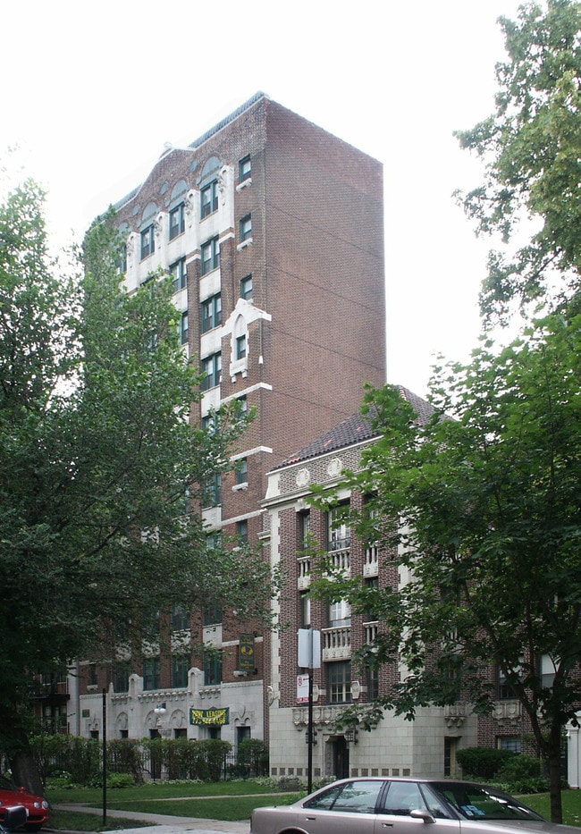 Building Photo - Manor House