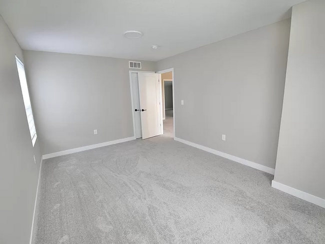 Building Photo - Charming 4 beds 3 baths in Powell!