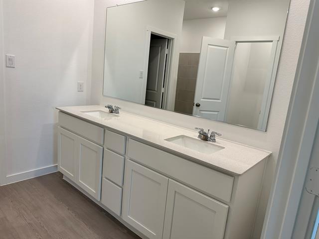 Building Photo - 2412 Conroe Rd